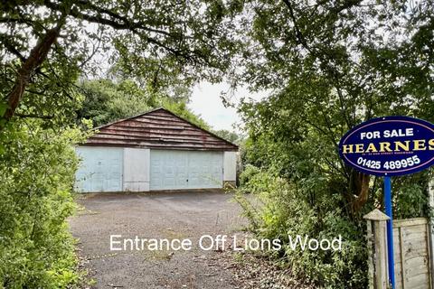 47 Woolsbridge Road, St Leonards, Ringwood, BH24 2LT