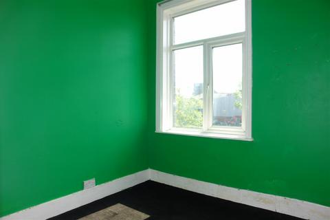 2 bedroom end of terrace house for sale - Vine Street, Chadderton