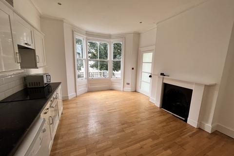 1 bedroom apartment to rent, Buckingham Place, Central