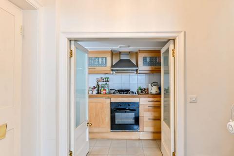 1a Thurleigh Road, London, SW12 8UB