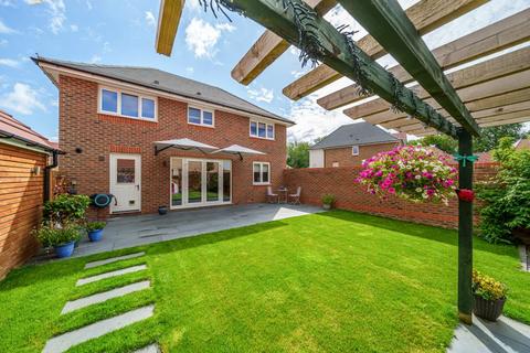 12 Bronte Grove, Arborfield Green, Reading, RG2 9UN