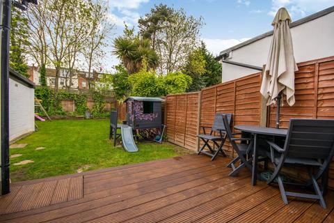 63 Teevan Road, Croydon, CR0 6RQ