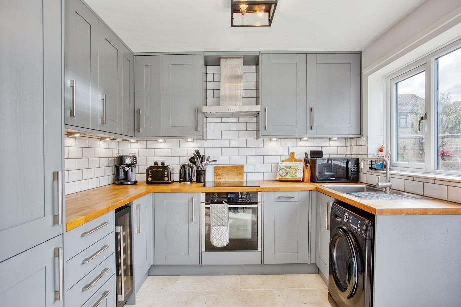 Morston, Thornford, Dorset, DT9 3 bed detached house for sale £350,000