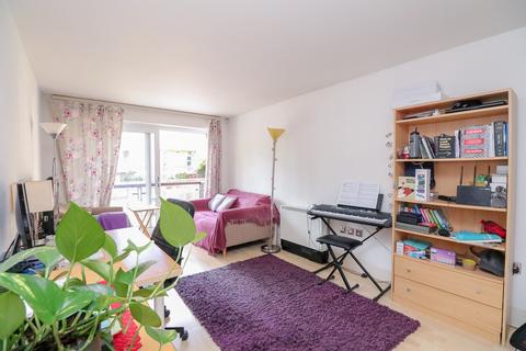 2 bedroom flat to rent, Stanton House, London SE16