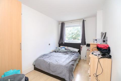 2 bedroom flat to rent, Stanton House, London SE16