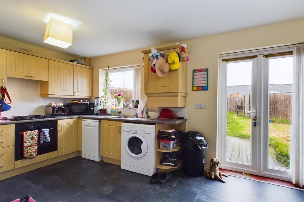 Hindmarsh Drive, Ashington 3 bed end of terrace house £140,000