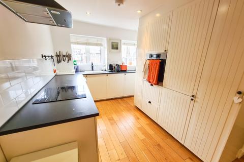 1 bedroom townhouse for sale, Colnbrook, Berkshire