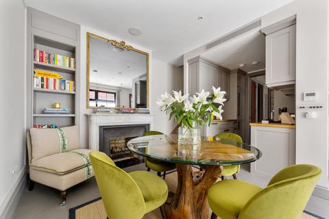 5 bedroom terraced house for sale, Old Manor Yard, London SW5