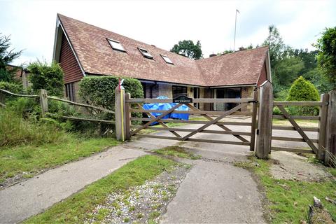 3 bedroom detached house to rent - Nutley, East Sussex, TN22