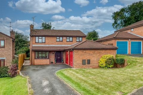 49 Batsford Close, Redditch, B98 7TF