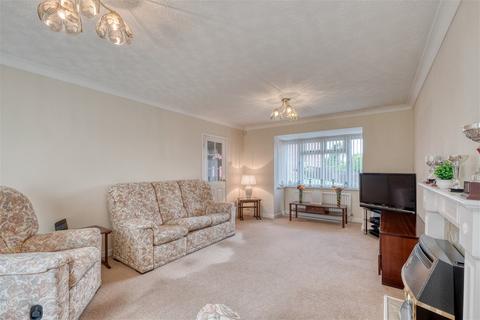 49 Batsford Close, Redditch, B98 7TF