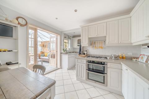17 Gordon Road, Windsor, SL4 3RG