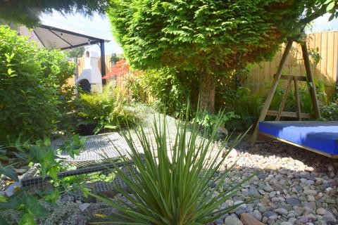17 Gordon Road, Windsor, SL4 3RG