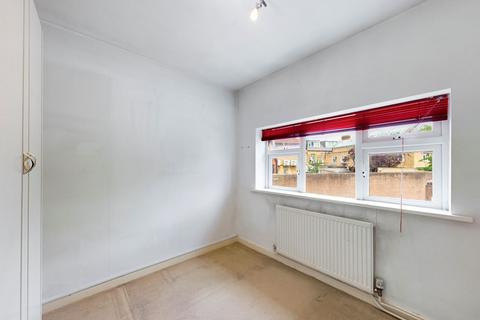2 Claire Gardens, Stanmore, HA7 4EH