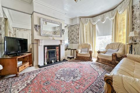 11 Cecil Park, Herne Bay, CT6 6DL