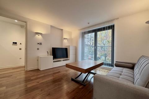 undefined, New Providence Wharf, 1 Fairmont Avenue, London E14