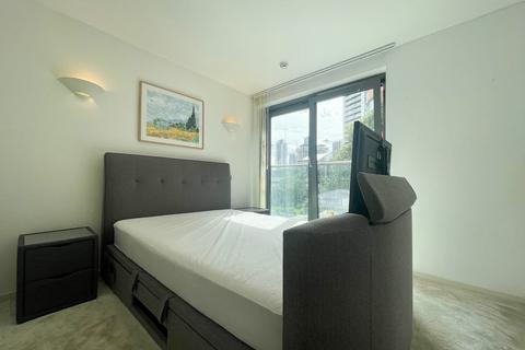 undefined, New Providence Wharf, 1 Fairmont Avenue, London E14
