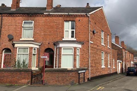 2 bedroom end of terrace house for sale, Station Road, Northwich