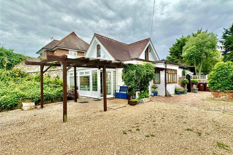 2 bedroom bungalow for sale - Park Lane, Eastbourne, East Sussex, BN21