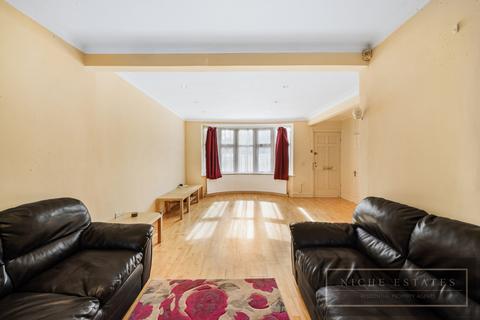 3 bedroom semi-detached house to rent, Nether Street, West Finchley, London, N3 - SEE 3D VIRTUAL TOUR