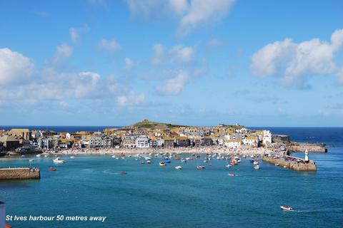 1a Bunkers Hill, St Ives, TR26 1LJ