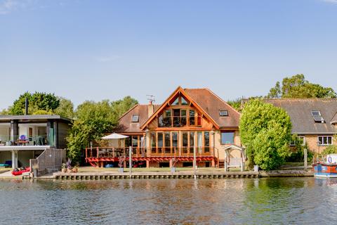 4 bedroom detached house for sale, Riverside, Staines-upon-Thames