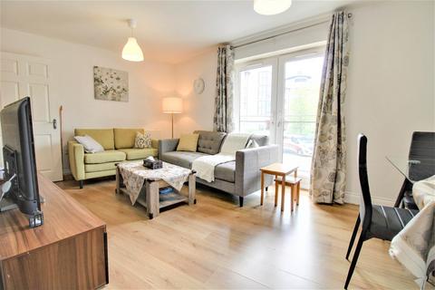 5, Ivy Court, 25 Pasteur Drive, Swindon, SN1 4GJ