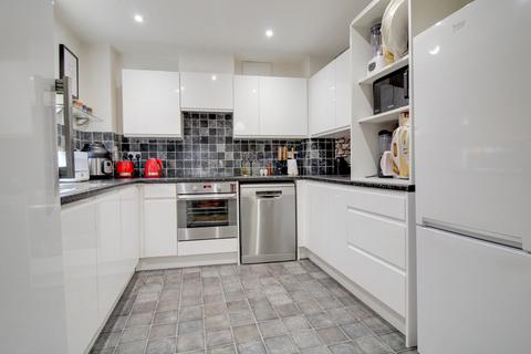 5, Ivy Court, 25 Pasteur Drive, Swindon, SN1 4GJ
