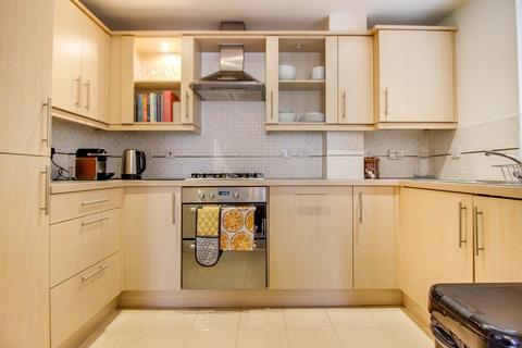 75 Birkdale Close, Swindon, SN25 2DH