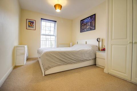 75 Birkdale Close, Swindon, SN25 2DH