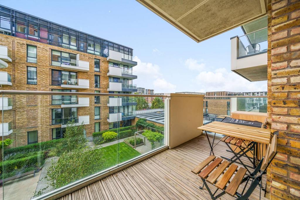 Plumstead Road, Woolwich Riverside, London, SE18 Studio for sale £335,000