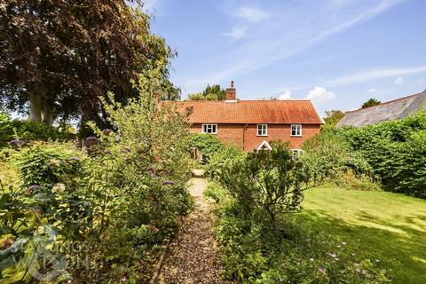 3 bedroom detached house for sale, Mill Road, Hempnall, Norwich