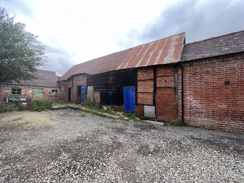 THE HAYLOFT, Leper House, Whitehouse Lane, Codsall, Wolverhampton WV8 3