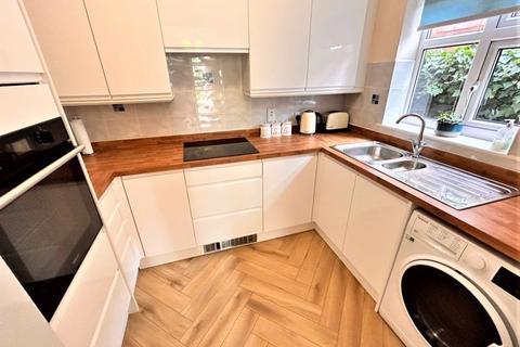 1 bedroom retirement property for sale, Jockey Road, Sutton Coldfield, B73 5XE