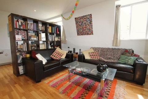 2 bedroom apartment to rent, Camberwell Road, SE5