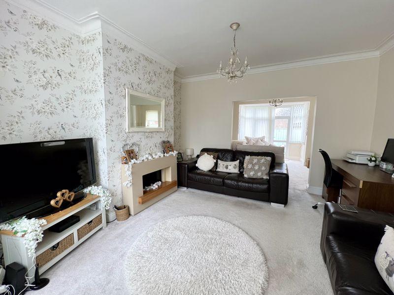 Billy Mill Avenue, North Shields 3 bed semidetached house £254,000