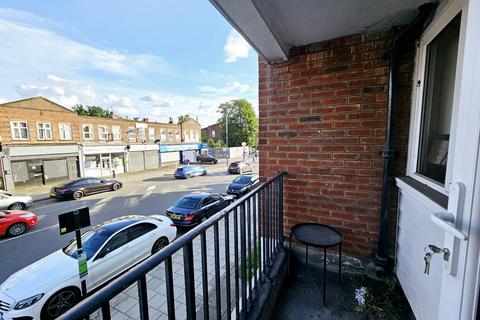 1 bedroom flat to rent, Chichester Court, Whitchurch Lane, Edgware, HA8