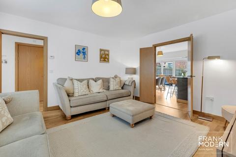 4 Marchment Square, Peterborough, PE3 6QR