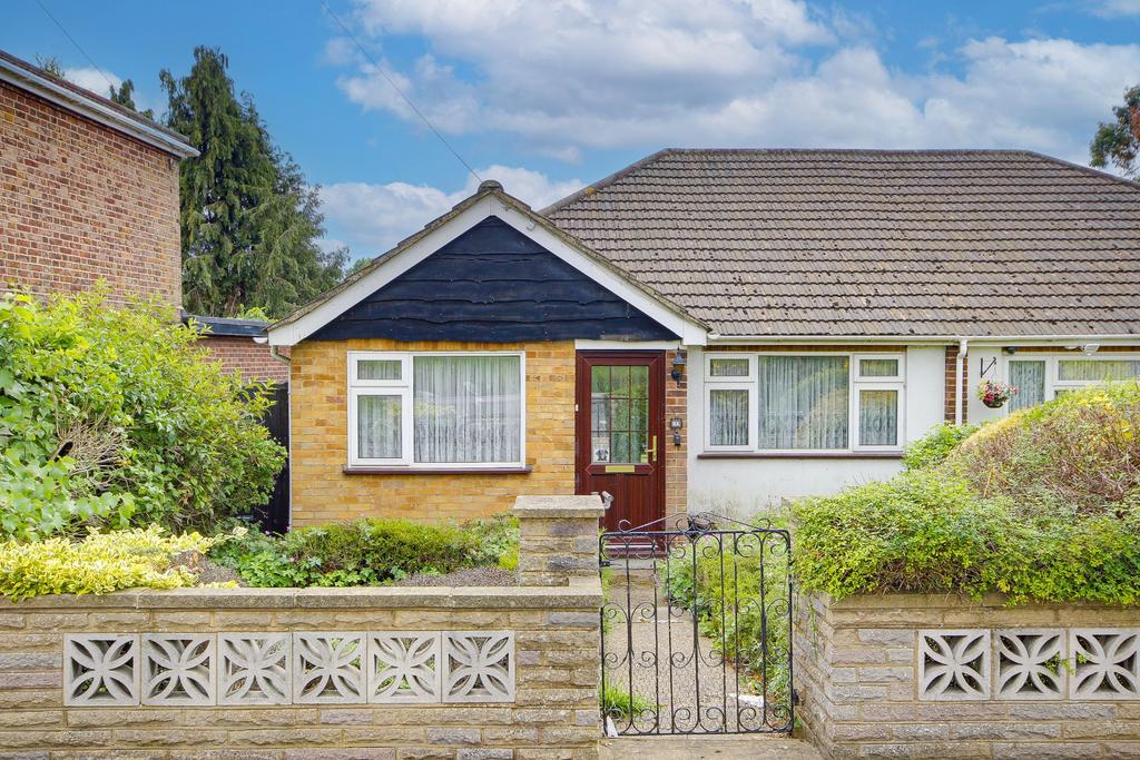 Turkey Street, Enfield 2 bed bungalow for sale £349,995