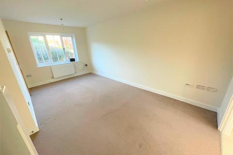2 bedroom end of terrace house to rent, Roundway, Bolnore Village, Haywards Heath