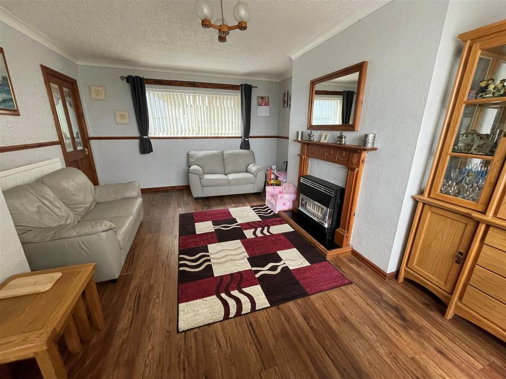 Glascoed, Llanelli 3 bed semidetached house for sale £149,995