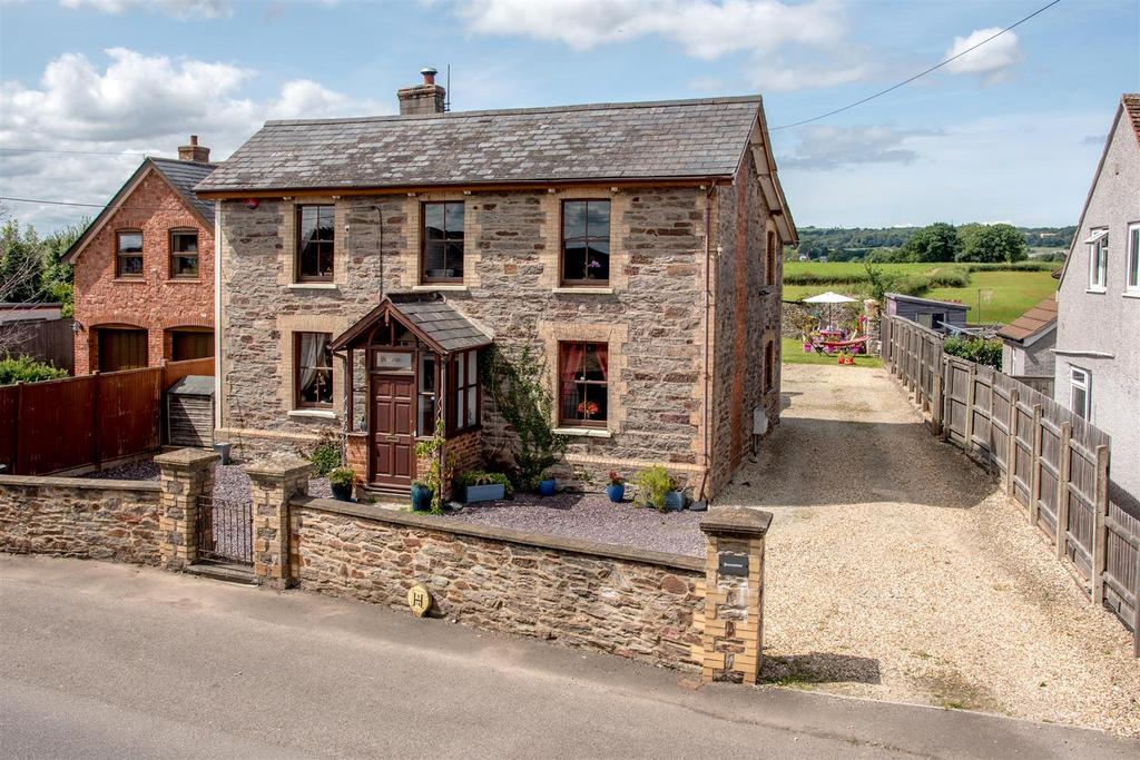 Yallands Hill, Monkton Heathfield... 5 bed detached house £582,500