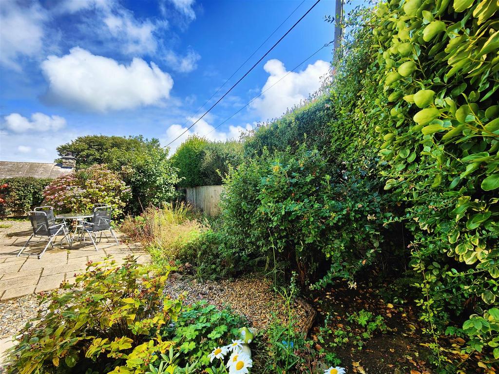Ty Gwyn, 1 Golwg Y Mor, Square And Compass, Mathry 3 bed detached house