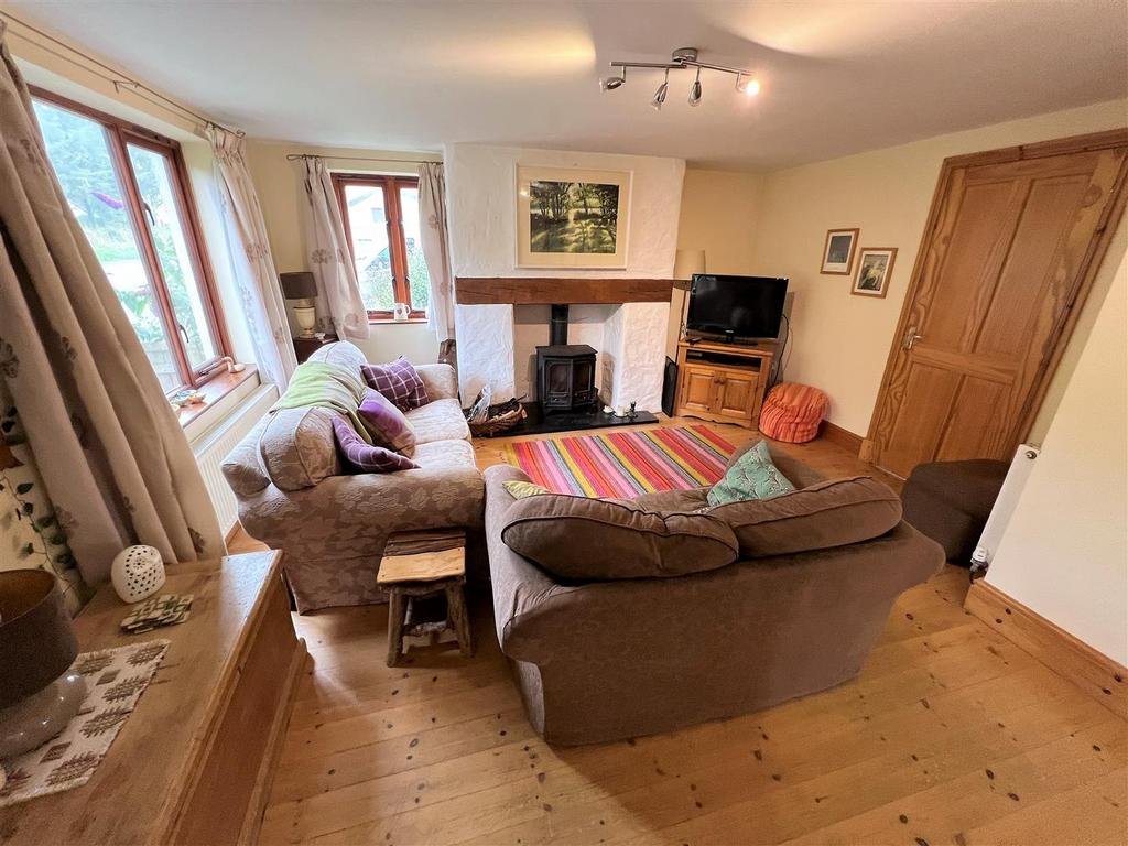 Sitting/Dining Room