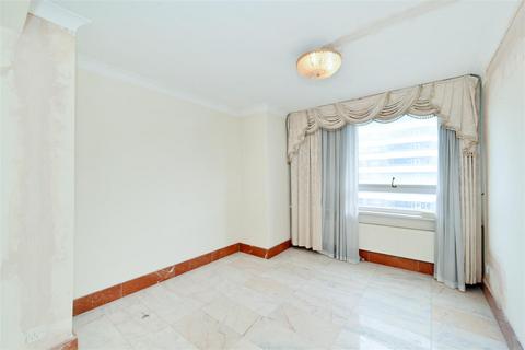 120 The Water Gardens, London, W2 2DD