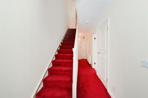 120 The Water Gardens, London, W2 2DD