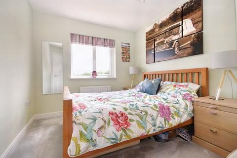 16 Eton Walk, Wakefield, WF1 2FE