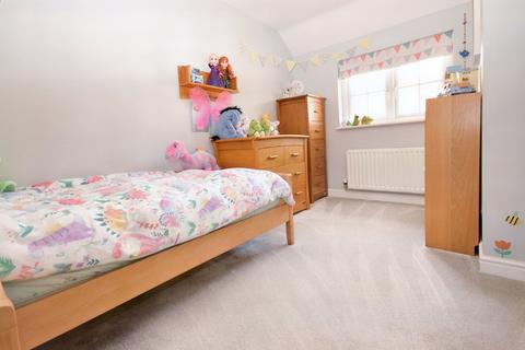 16 Eton Walk, Wakefield, WF1 2FE