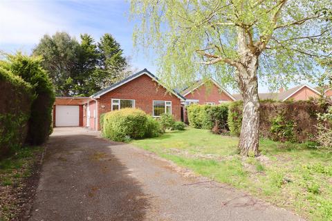 11 Evison Crescent, Alford, LN13 0PS