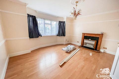 2 bedroom flat for sale - Grove Road West, Enfield